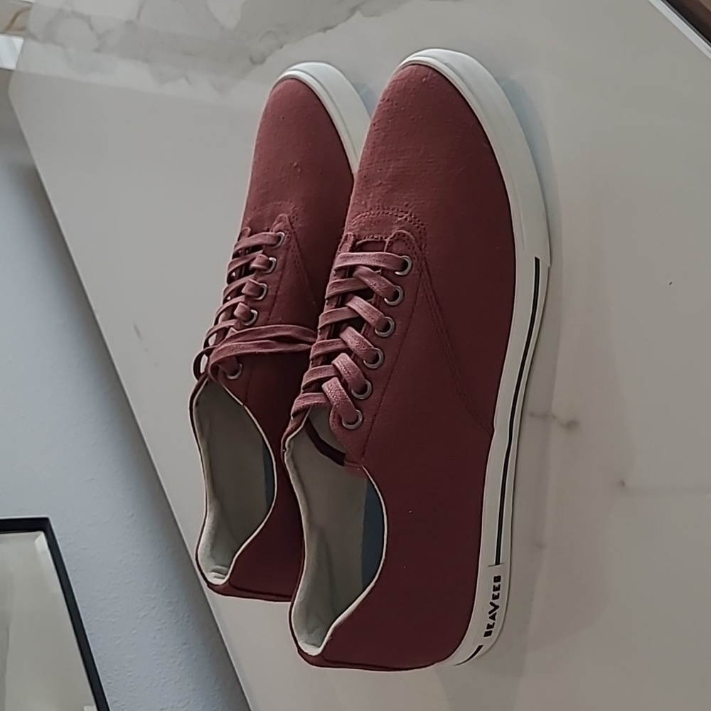 SeaVees Hermosa sneaker mahogany sz 10.5